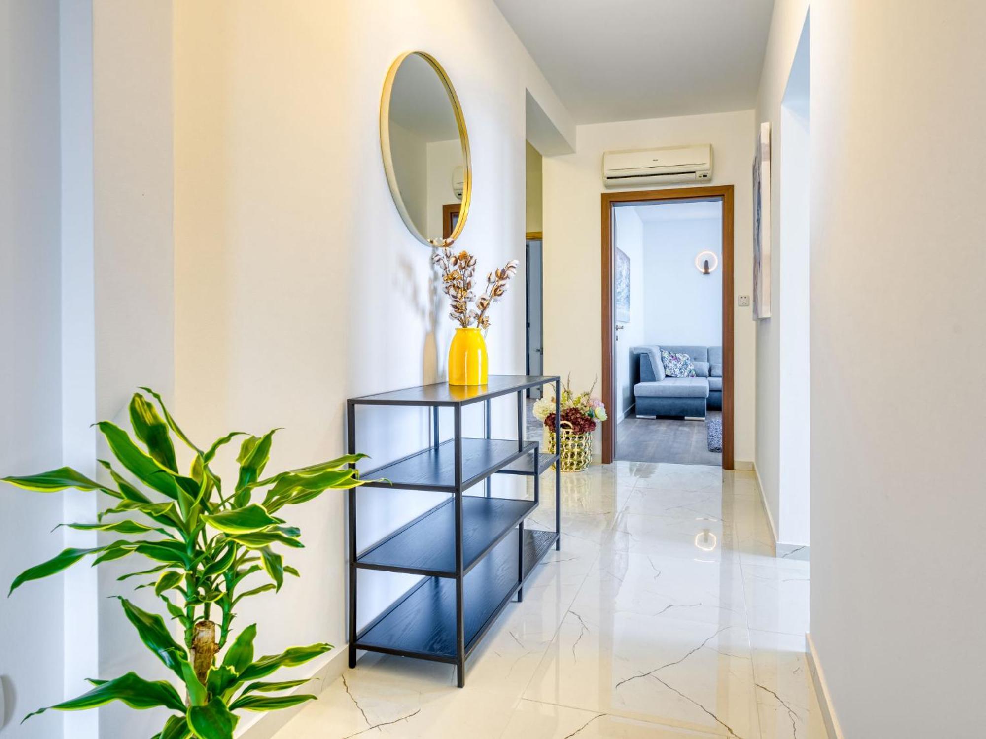 לובראן Apartment Laurus-1 By Interhome מראה חיצוני תמונה